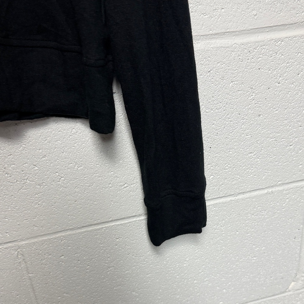 Abound Elegant Black Crew Neck Sweater - Picture 5 of 7